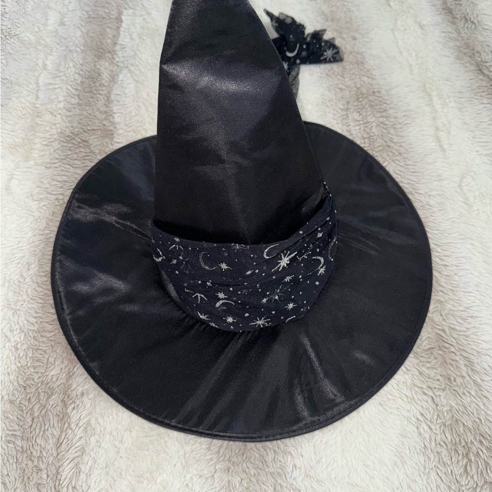 Claire’s Black Witch Hat with Celestial Star & Moon Band